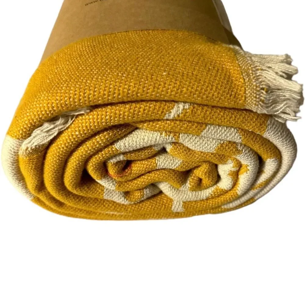 NEW Barker Textiles Yellow Luxury Oversized Throw Floral Print 55” x 71”